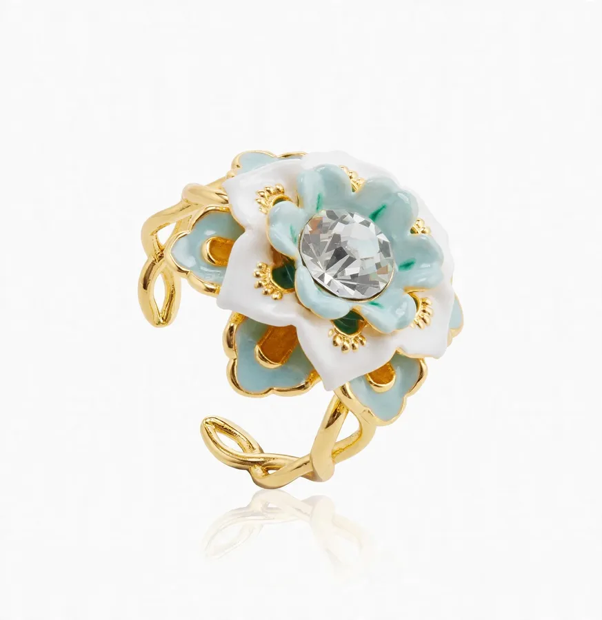 Flourishing Swirl Ring