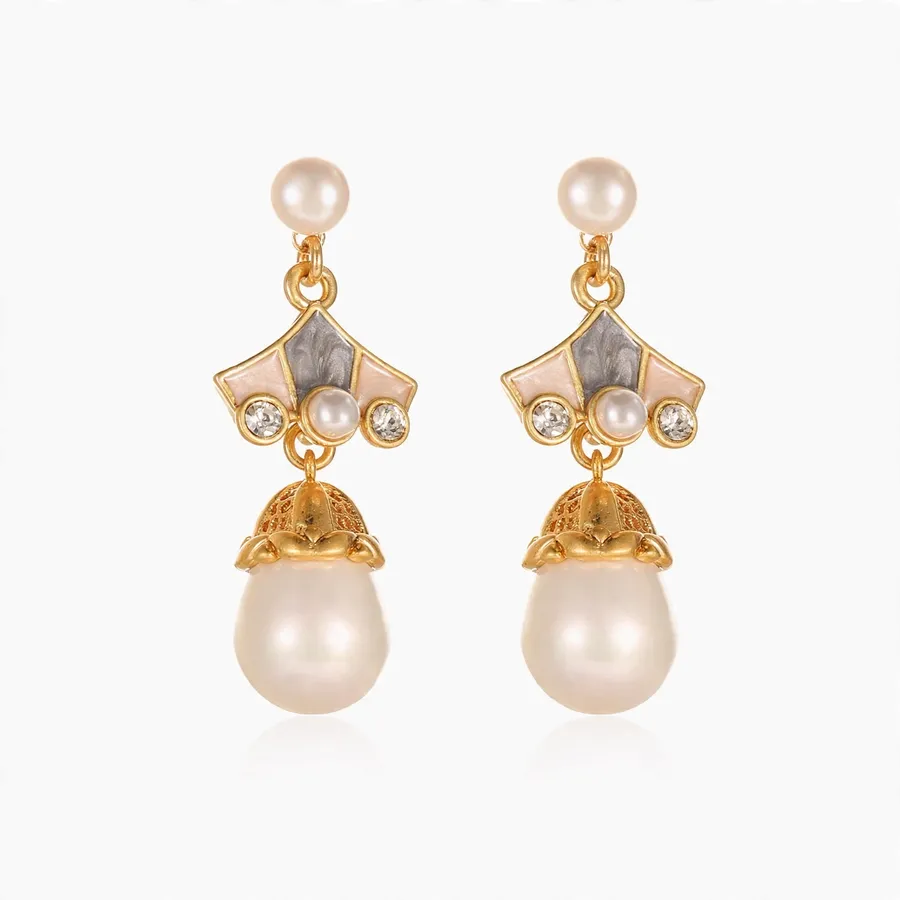 Vintage Shell-Pearl Stud Earrings